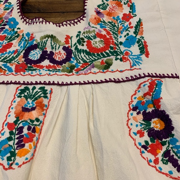 Vestido bordado - Picture 6 of 7